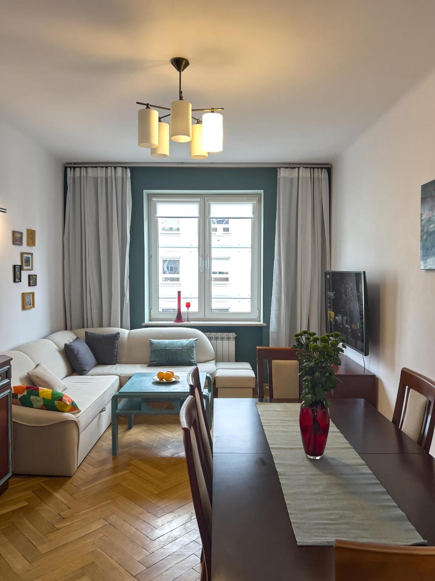 Sienkiewicza, Parking, 2 Sypialnie, Klimatyzacja, 24h Kod, 200m Od Pkp, Fvat Apartment